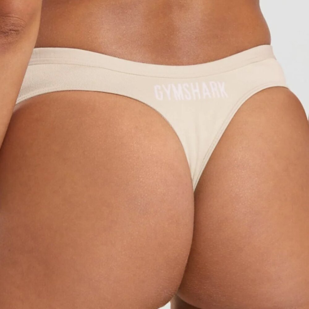 BNWT GYMSHARK SEAMLESS  DIPPED FRONT THONG NEW RELEASE XS - Picture 3 of 6